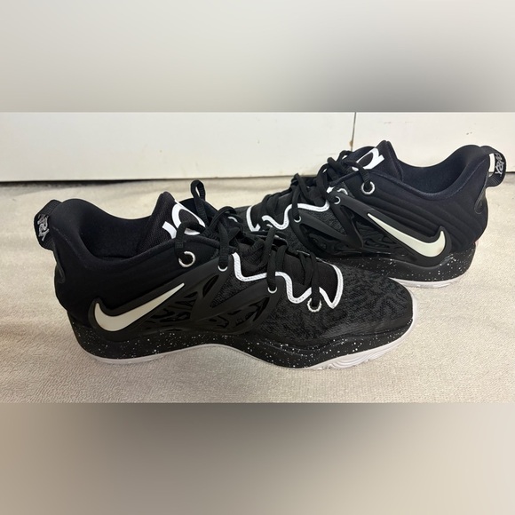 Men’s Size 9 Nike KD 15 TB Team Basketball Shoe Black/White Speckle DO9826-002 main image 4